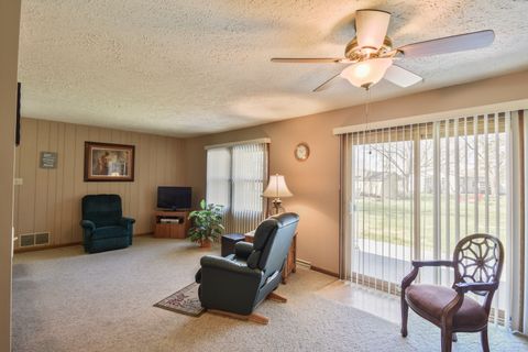Tiny photo for 1507 S Oak Street, Pontiac, IL 61764 (MLS # 12613447)