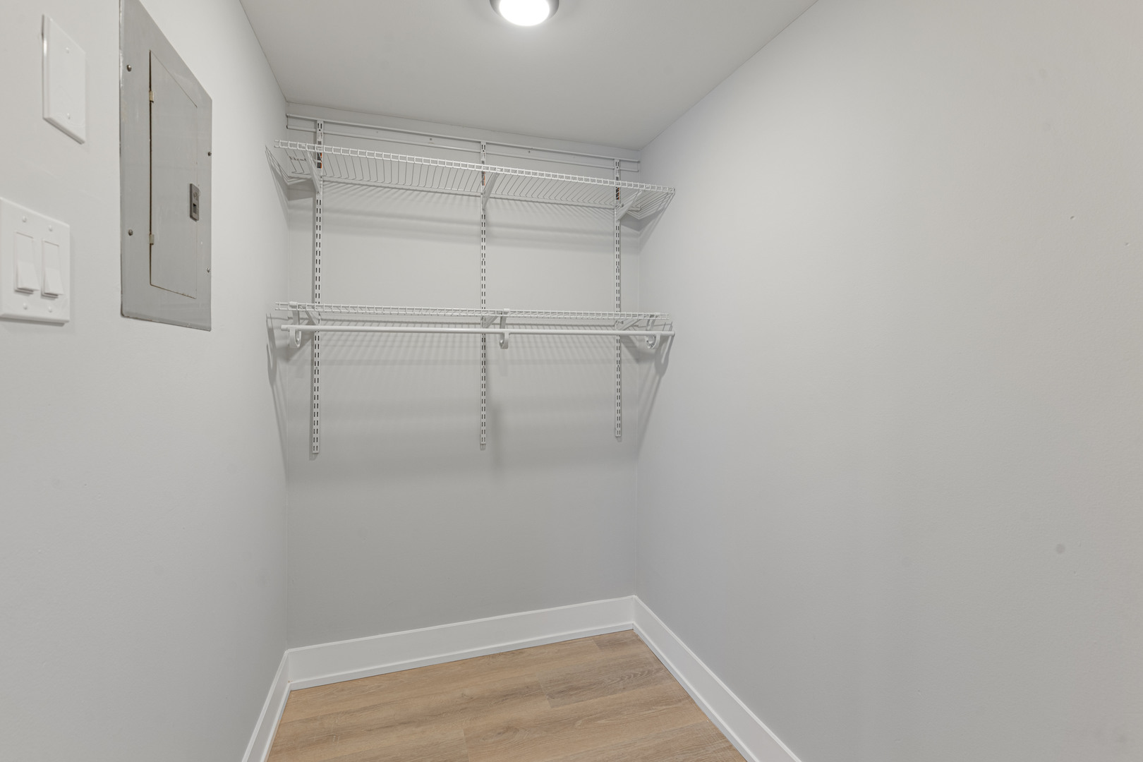 1634 W HOWARD Street 310