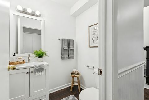 Tiny photo for 2301 Malik Court, Glenview, IL 60025 (MLS # 12545076)