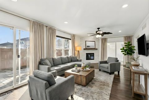 Tiny photo for 2301 Malik Court, Glenview, IL 60025 (MLS # 12545076)