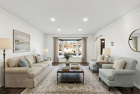 Tiny photo for 2301 Malik Court, Glenview, IL 60025 (MLS # 12545076)