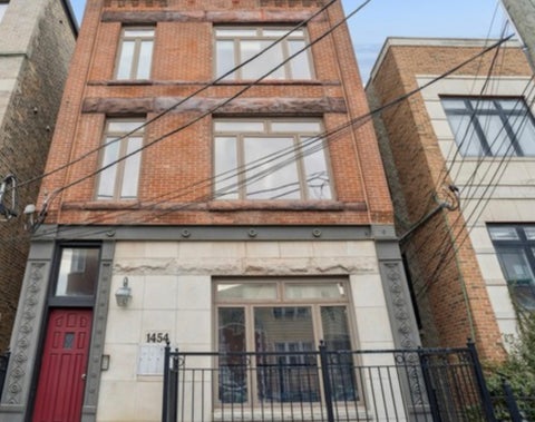 Photo of 1454 W Blackhawk Street #1, Chicago, IL 60642 (MLS # 12772844)
