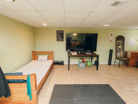 Tiny photo for 9425 MARGAIL Avenue, Des Plaines, IL 60016 (MLS # 12651950)