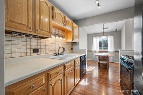 Tiny photo for 25 Illinois Avenue #L2, Schaumburg, IL 60193 (MLS # 12550569)