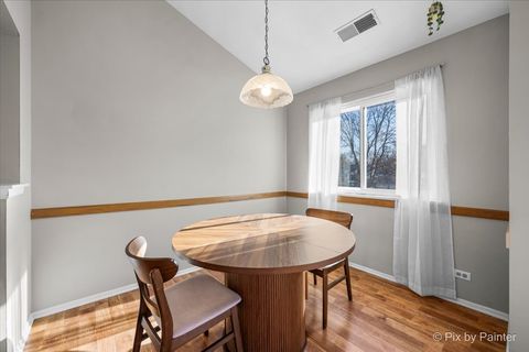 Tiny photo for 25 Illinois Avenue #L2, Schaumburg, IL 60193 (MLS # 12550569)
