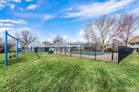 Tiny photo for 25 Illinois Avenue #L2, Schaumburg, IL 60193 (MLS # 12550569)