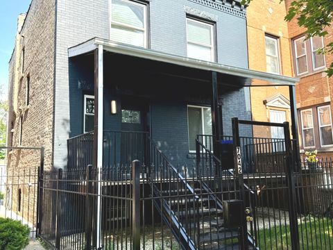Photo of 7042 S Eberhart Avenue, Chicago, IL 60637 (MLS # 12610024)