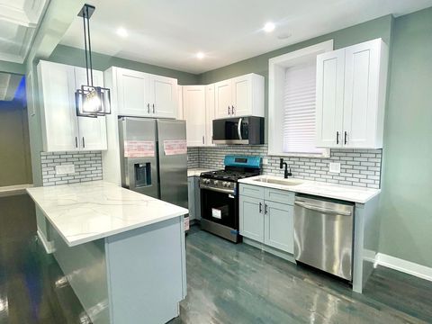 Tiny photo for 7042 S Eberhart Avenue, Chicago, IL 60637 (MLS # 12610024)