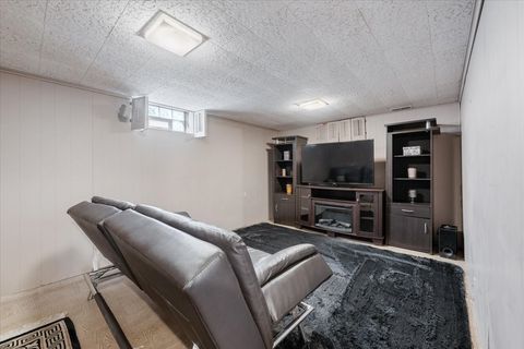 Tiny photo for 424 S Home Avenue, Park Ridge, IL 60068 (MLS # 12605819)