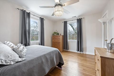 Tiny photo for 424 S Home Avenue, Park Ridge, IL 60068 (MLS # 12605819)