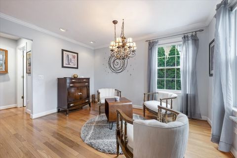 Tiny photo for 424 S Home Avenue, Park Ridge, IL 60068 (MLS # 12605819)