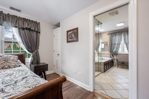 Tiny photo for 424 S Home Avenue, Park Ridge, IL 60068 (MLS # 12605819)