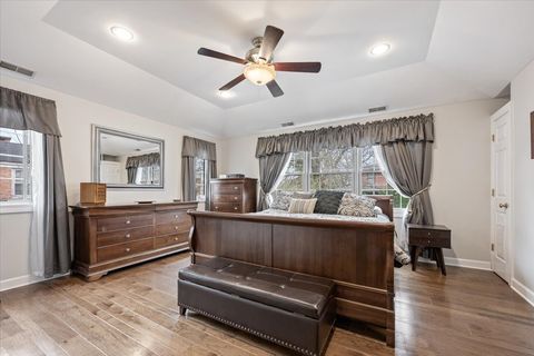 Tiny photo for 424 S Home Avenue, Park Ridge, IL 60068 (MLS # 12605819)