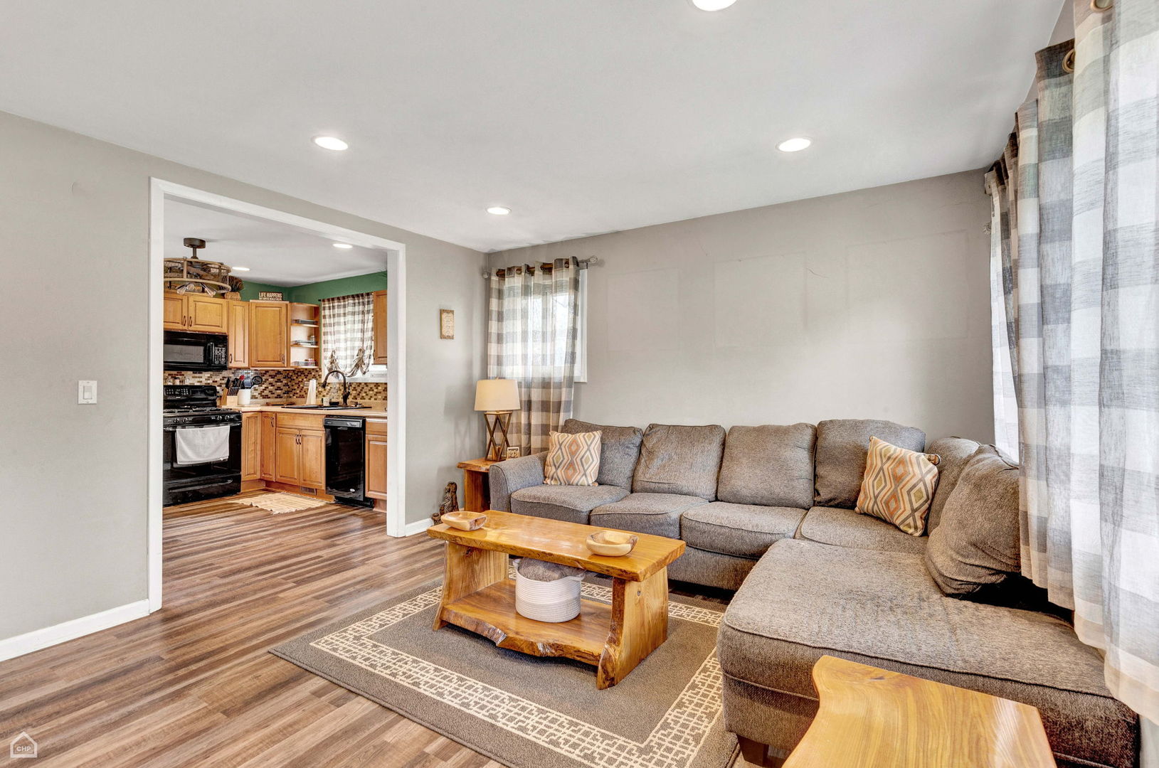 240 S Villa Avenue