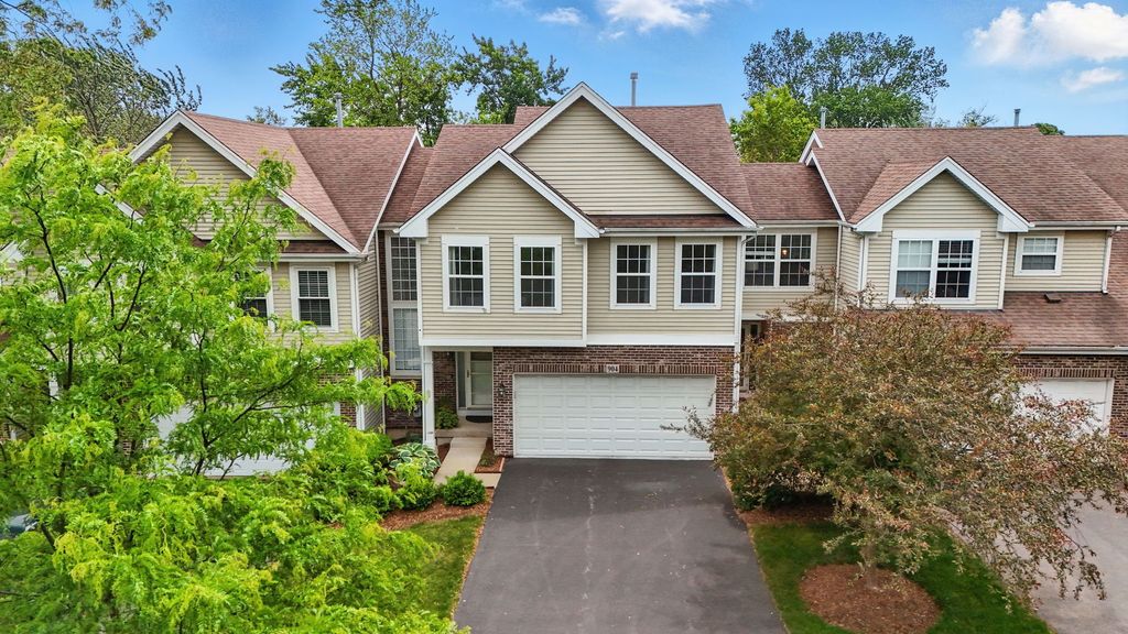Photo for 904 Willow Street, Itasca, IL 60143 (MLS # 12473911)