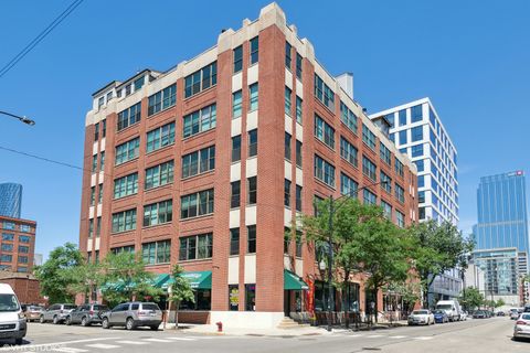 Photo of 812 W Van Buren Street #2F, Chicago, IL 60607 (MLS # 12694510)
