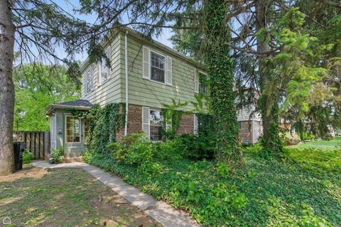 810 Manchester Avenue Westchester IL 60154