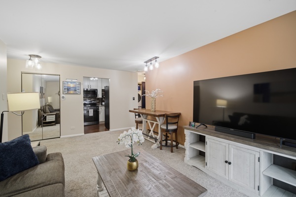 607 W Central Road 1A