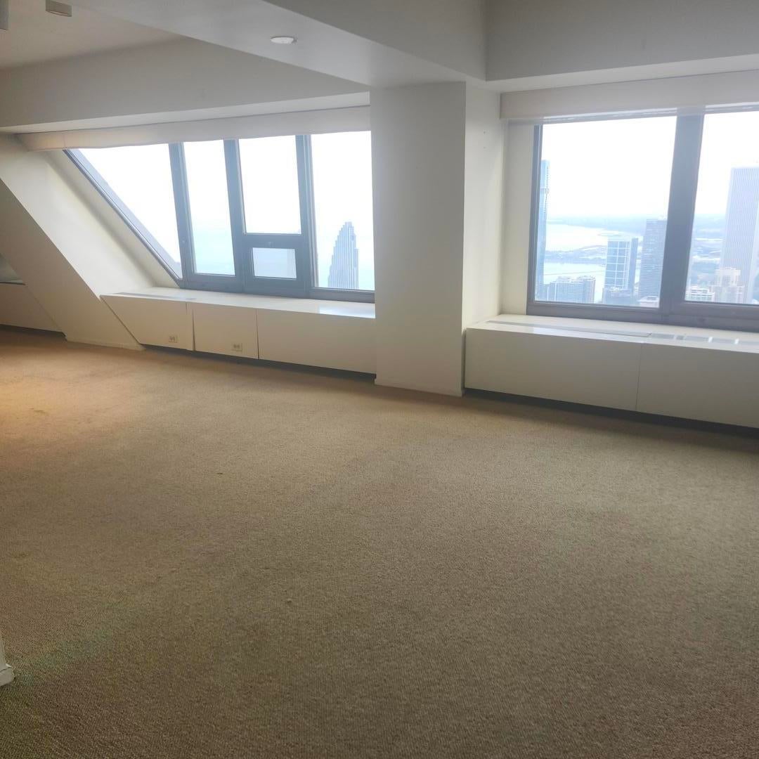 175 E Delaware Place 8508