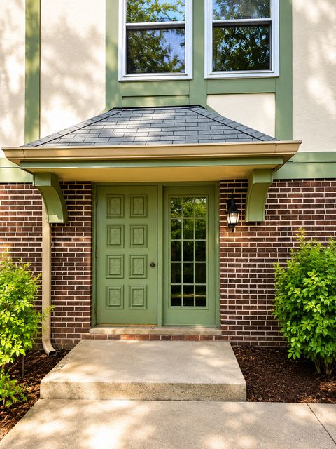 Photo of 156 W Golf Road #E, Libertyville, IL 60048 (MLS # 12650941)