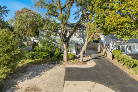 1019 Rockland Road Lake Bluff IL 60044