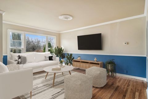 Tiny photo for 1019 Rockland Road, Lake Bluff, IL 60044 (MLS # 12500579)