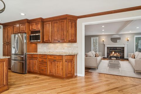 Tiny photo for 1019 Rockland Road, Lake Bluff, IL 60044 (MLS # 12500579)