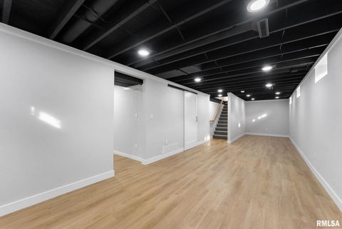 Tiny photo for 625 E HIGH Street, Davenport, IA 52803 (MLS # QC4269153)