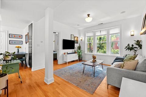 Tiny photo for 2574 W Lyndale Street #2, Chicago, IL 60647 (MLS # 12479230)