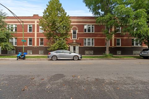 Photo of 2574 W Lyndale Street #2, Chicago, IL 60647 (MLS # 12479230)