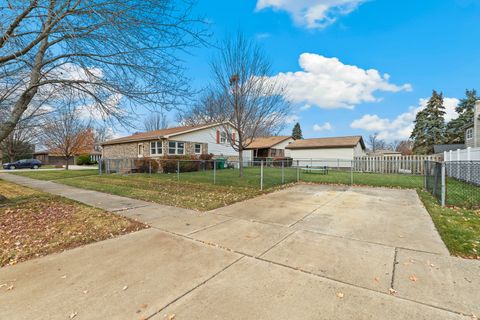 Tiny photo for 18031 65th Avenue, Tinley Park, IL 60477 (MLS # 12522058)