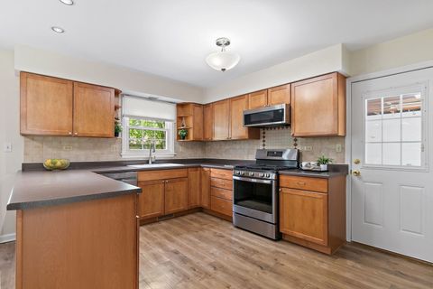 Tiny photo for 18 Jennifer Lane, DeKalb, IL 60115 (MLS # 12632629)