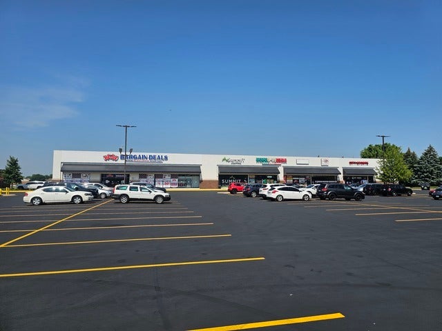 219 S Bolingbrook Drive 231B