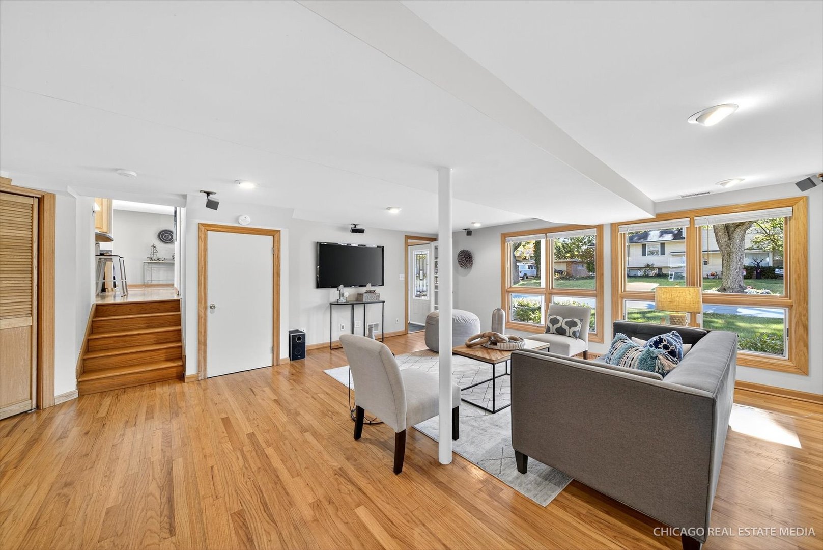 Naperville, Illinois 60540, United States, 4 Bedrooms Bedrooms, ,3 BathroomsBathrooms,Residential,Active,225303