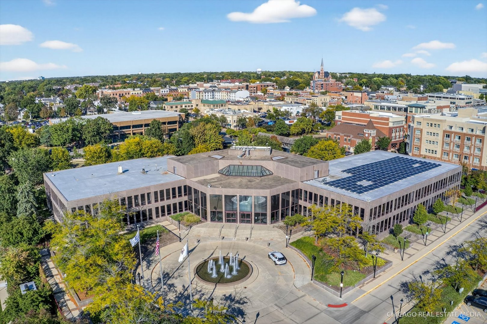 Naperville, Illinois 60540, United States, 4 Bedrooms Bedrooms, ,3 BathroomsBathrooms,Residential,Active,225303