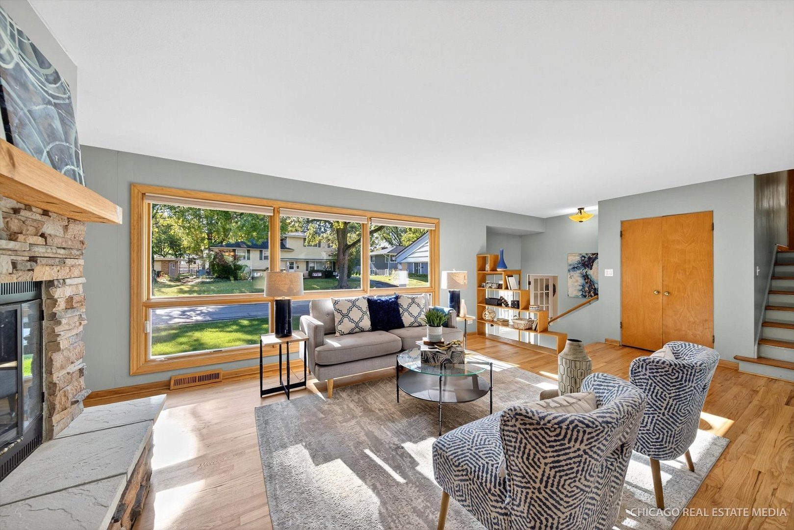 Naperville, Illinois 60540, United States, 4 Bedrooms Bedrooms, ,3 BathroomsBathrooms,Residential,Active,225303