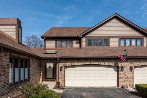 Photo of 1926 Golf View Drive, Bartlett, IL 60103 (MLS # 12611016)