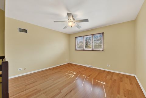 Tiny photo for 1926 Golf View Drive, Bartlett, IL 60103 (MLS # 12611016)