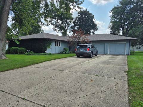 Photo of 627 Shadycrest Drive, Kewanee, IL 61443 (MLS # 12675911)