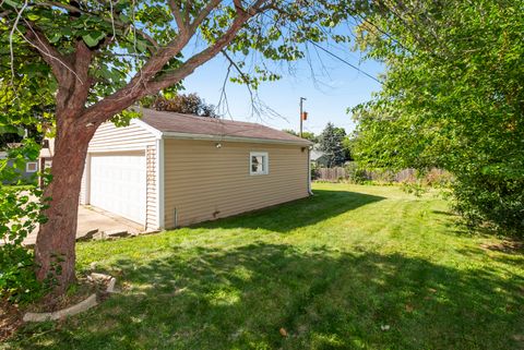 Tiny photo for 493 W Avery Street, Elmhurst, IL 60126 (MLS # 12468124)