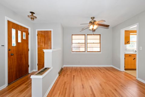 Tiny photo for 493 W Avery Street, Elmhurst, IL 60126 (MLS # 12468124)
