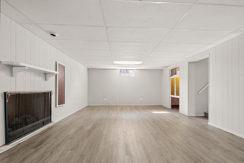 Tiny photo for 493 W Avery Street, Elmhurst, IL 60126 (MLS # 12468124)