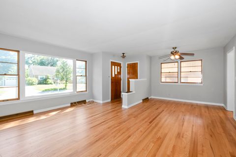 Tiny photo for 493 W Avery Street, Elmhurst, IL 60126 (MLS # 12468124)