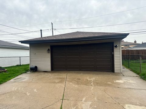 Tiny photo for 600 Escanaba Avenue, Calumet City, IL 60409 (MLS # 12634689)