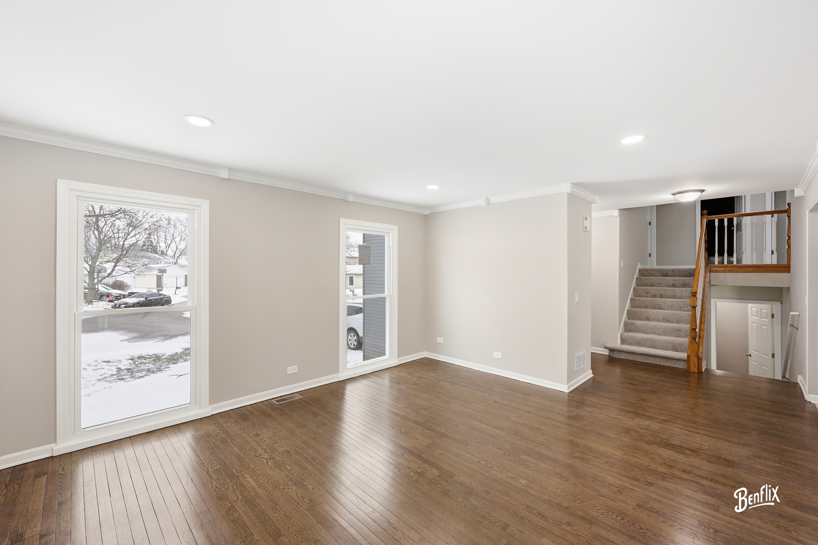 1005 Cooper Court