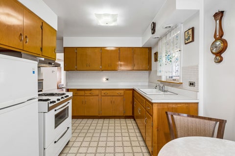 Tiny photo for 5618 N Kenneth Avenue, Chicago, IL 60646 (MLS # 12748743)