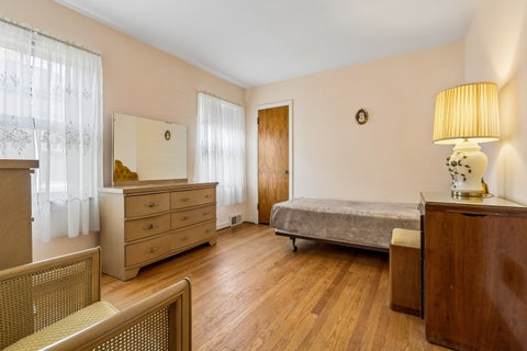 Tiny photo for 5618 N Kenneth Avenue, Chicago, IL 60646 (MLS # 12748743)