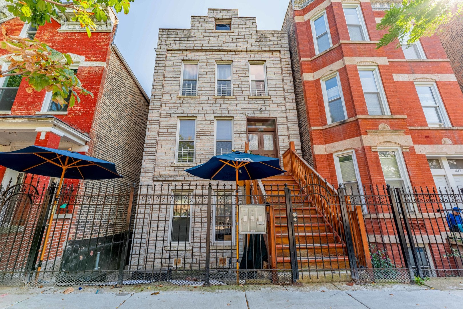 1643 W 19th Street