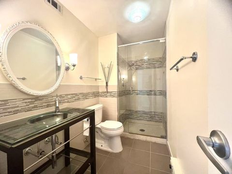 Tiny photo for 6033 N SHERIDAN Road #27C, Chicago, IL 60660 (MLS # 12418585)