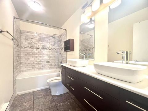 Tiny photo for 6033 N SHERIDAN Road #27C, Chicago, IL 60660 (MLS # 12418585)